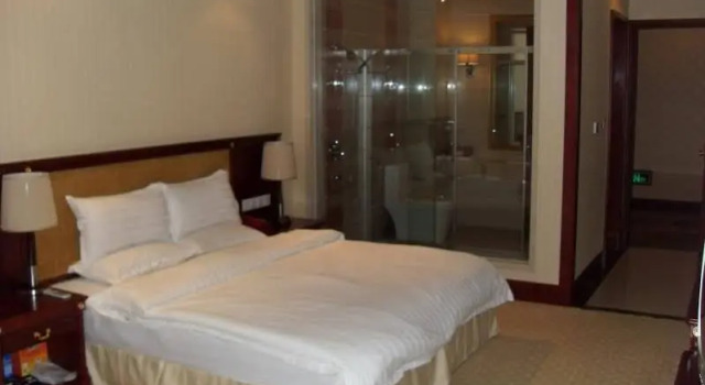 Mei Li Cheng Commerce Hotel, Rezerwuj Hotel Hotele w Zhuhai z parkingiem, Parking