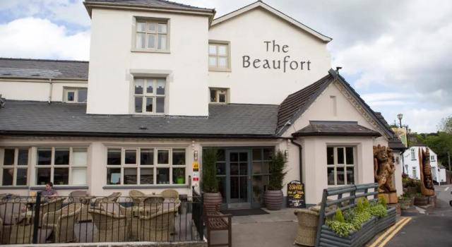 The Beaufort, Raglan, Забронировать Отель Отели Brecon Beacons 3 звезды, 3*