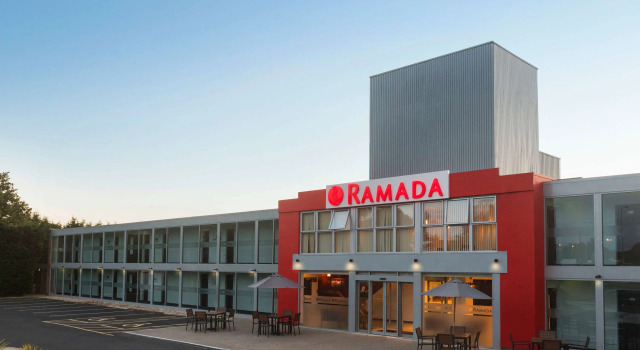 Ramada Milton Keynes, Забронировать Отель Бизнес-отели Англии, 4* 5*