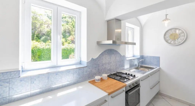 Вилла с видом на море Villa Dei Lecci 