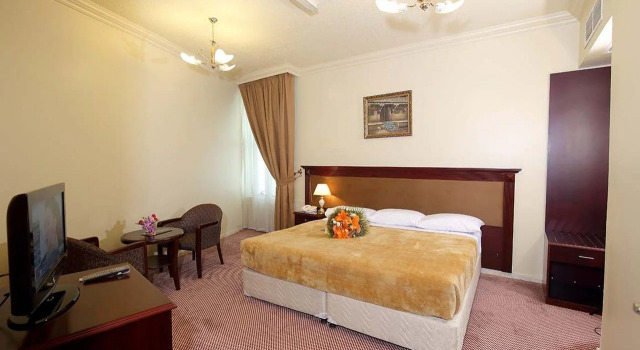 Al Bustan Hotel