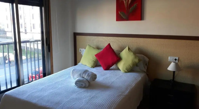 Piso de 3 Dormitorios en Noalla (Sanxenxo), Prenota Hotel  
