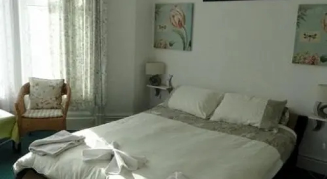 Двухместный номер Standard 100 Pipers Hotel