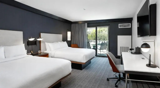 Четырёхместный номер Standard Courtyard by Marriott Richmond Scotts Addition