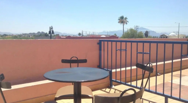 Студия Los Jitos Hotel & Suites
