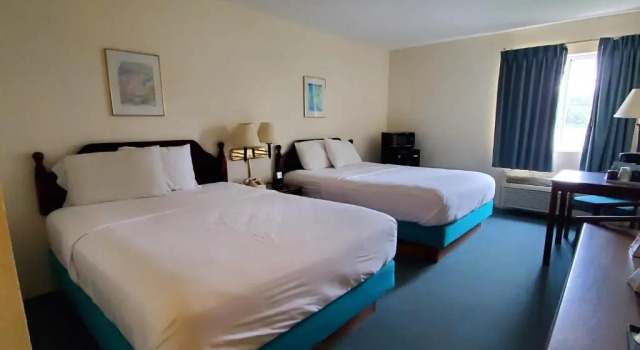 Standard- firedobbelt værelse Up North Hotel (formerly Voyager Inn)