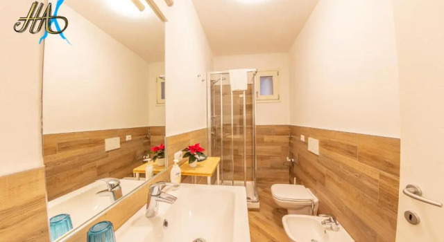 Appartamenti Meraviglia, Book Apartment Hotels in Como with a Pool, Swimming Pool