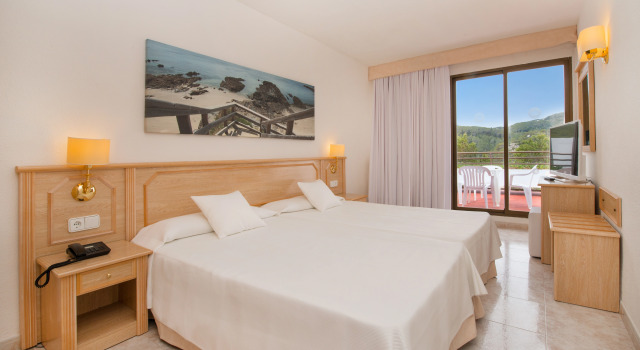 Hotel Galeon, Book Hotel Hotels in Ibiza with a Pool, Swimming Pool