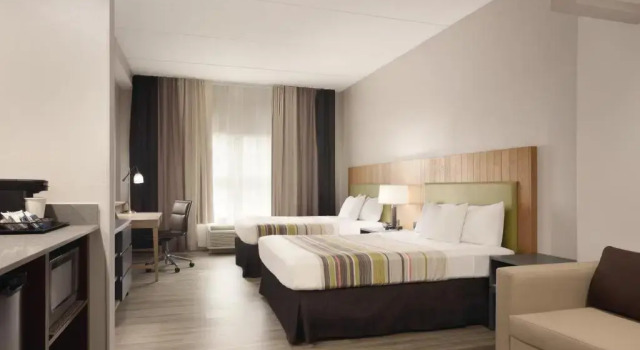 Четырёхместный люкс Country Inn & Suites by Radisson, Chattanooga-Lookout Mountain