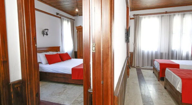 Четырёхместный семейный номер Standard Ensoinn Hotel