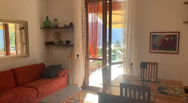Апартаменты La Casa di Sarah in Solto Collina