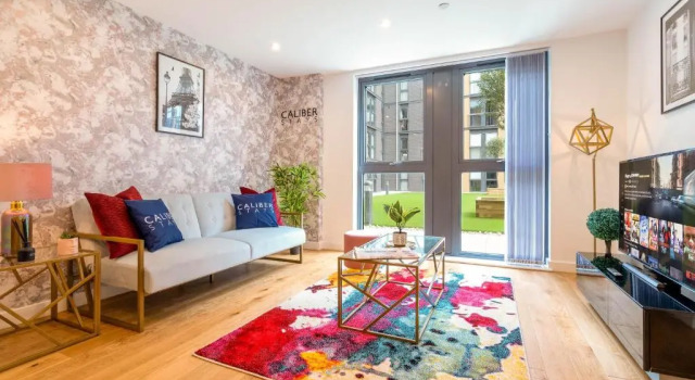 CALIBER STAYS Apartments & Homes - The Athena Suite- 1 Bedroom Serviced Apartment - City Centre, Забронировать Апартаменты/квартира Отели Бирмингема с парковкой, рядом с Океанариум «Национальный центр морской жизни», Парковка