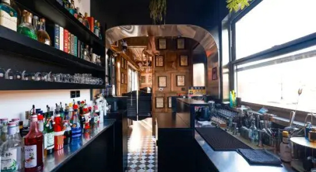 Leaky Cauldron Magic Train Homestay