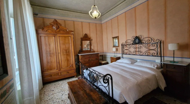 Коттедж Romantic Getaway with Views