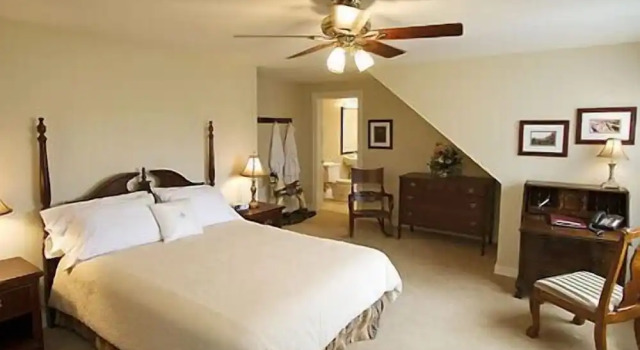 Deluxe Zimmer DesBarres Manor Inn