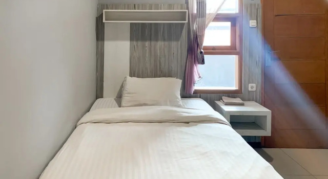 Standard Einzel Zimmer Karins Guesthouse Syariah RedPartner