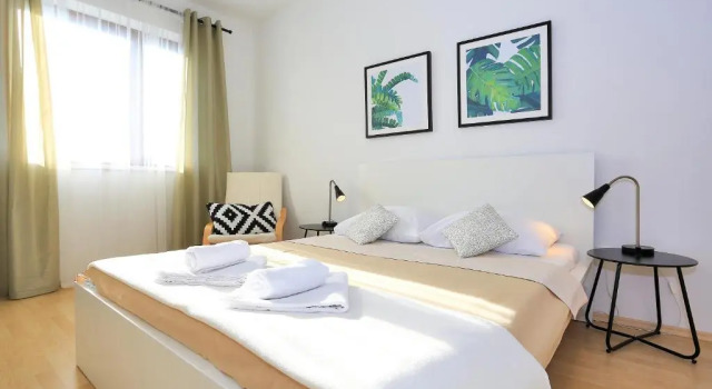 First apartment Zadar, Забронировать Апартаменты/квартира Задар Задарская жупания, рядом с Пляж Мушки
