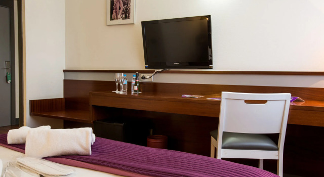 Hostal Torrejón, Prenota Hotel Torrejón de Ardoz Provincia di Madrid
