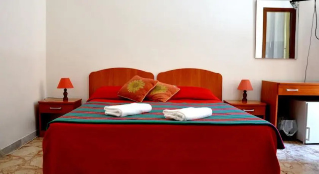 Ariosto B&B, Забронировать Отель Отели Рима 3 звезды, рядом с Piazza San Giovanni in Laterano, 3*
