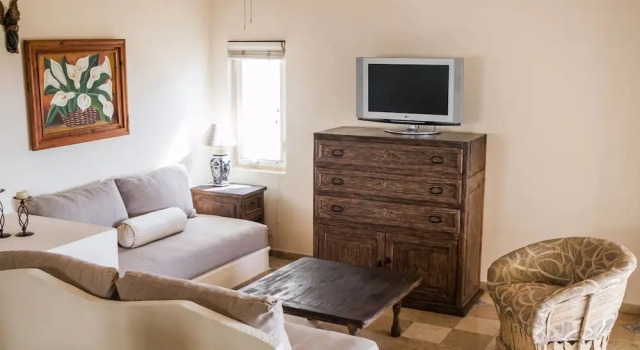 Quiet Villa + Pool + Private Outdoor Space, Rezerwuj Willa Hotele w Baja California Sur z parkingiem, Parking