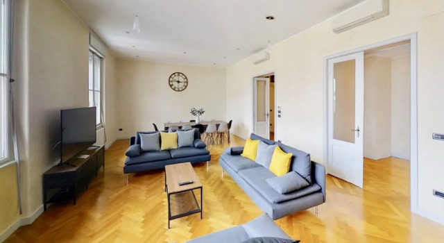 Triestevillas A/C Huge Central & Brand New - 5BR