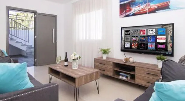 House ANNIS9 Celle Sul Rigo, Забронировать Отель Отели Айия-Напа с парковкой, Парковка