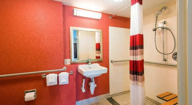 Номер Standard Red Roof Inn Rockford East - Casino District