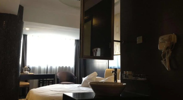 Qingmu Hotel, Prenota Hotel Hotel a Anhui con parcheggio, Parcheggio