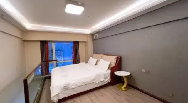 Люкс Huayang Nianhua Daily Rental Apartment (Mudanjiang Wanda Plaza)