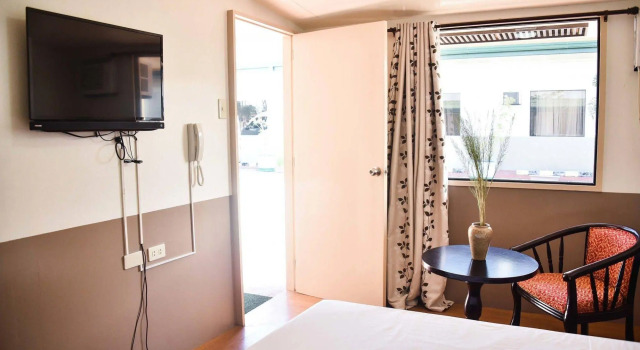 Besm Travelers Inn