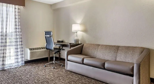 Номер Standard Quality Inn & Suites Spring Lake - Fayetteville near Fort Bragg
