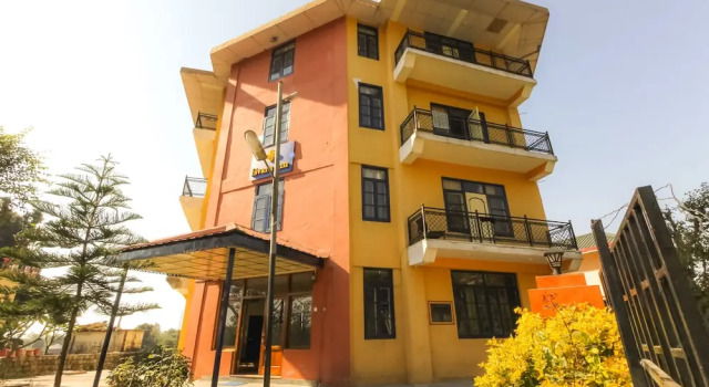 OYO 24539 Hotel Isvara Inn
