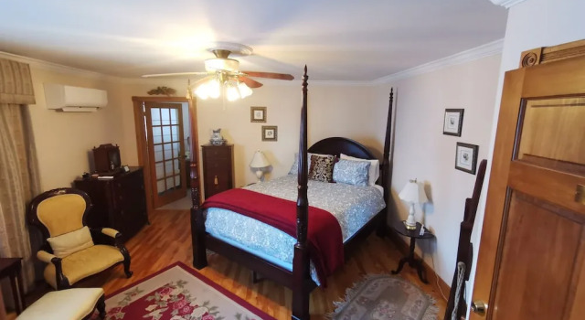 Delft Haus Bed & Breakfast, Rezervasyon Otel Centreville 