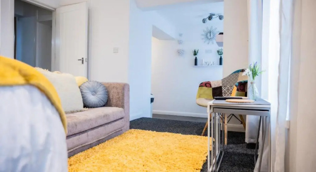 Dealhouse Apartments 11
