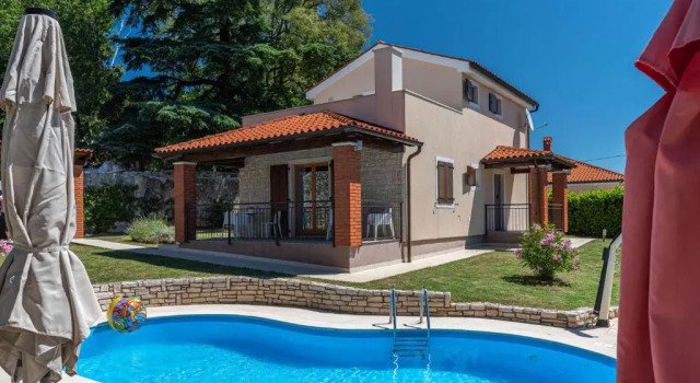 Вилла с 3 комнатами Villas Kolumbera