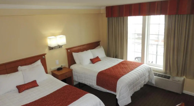 Четырёхместный номер Standard Fleur de Lis Beach Motel