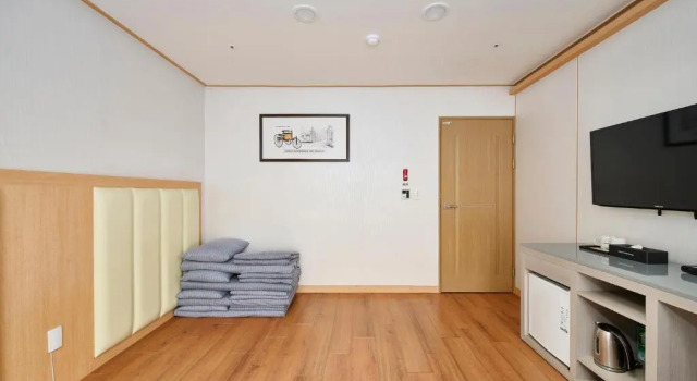 Номер Standard Shin Shin Hotel Jeju City