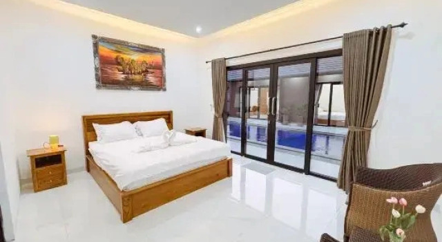 MeyGun House
