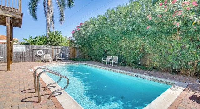 Апартаменты South Padre Island Condo w/ Shared Outdoor Pool!
