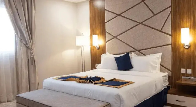The Palace Hotel Suites 7, Buchen Sie Hotel Al Wadeen 