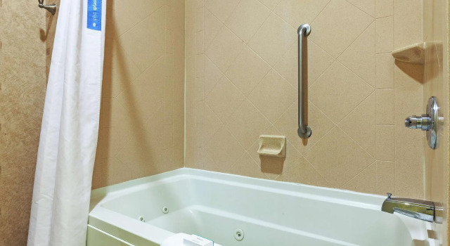 Двухместный люкс Hampton Inn & Suites Owasso