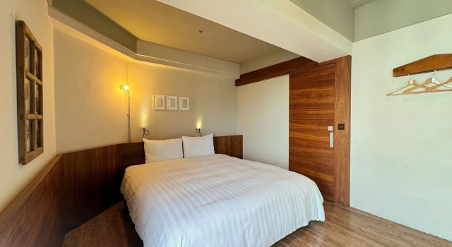 Roaders Hotel Tainan ChengDa, Забронировать Отель Отели Тайнань с парковкой, рядом с Национальный университет Чэн-Кун, Парковка