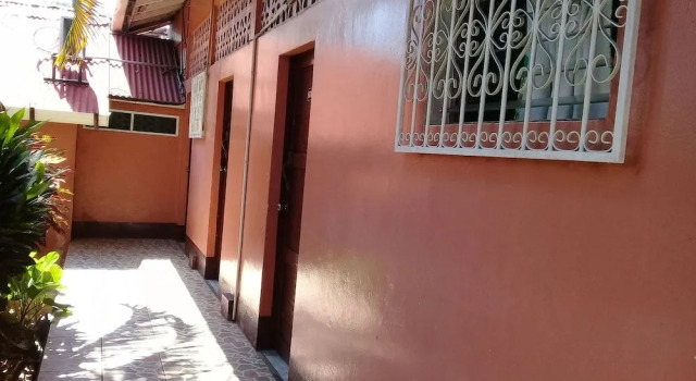 Hotel Central Altagracia, Rezervovat Hotel Altagracia 