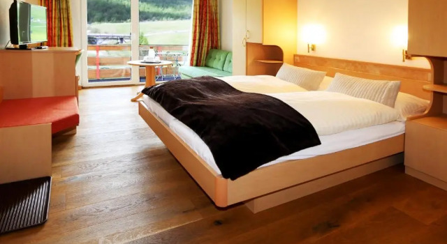 Семейный номер Standard Amber Hotel