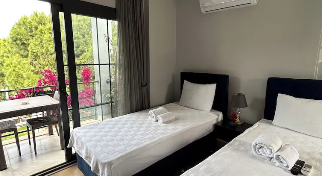 Двухместный номер Deluxe с балконом и с видом на бассейн Malta Hotel Bodrum