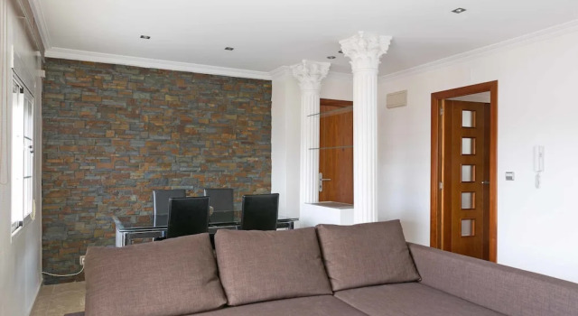 ApartUP Malvarrosa Attic Beach, Забронировать Отель Поблатс Маритимс 