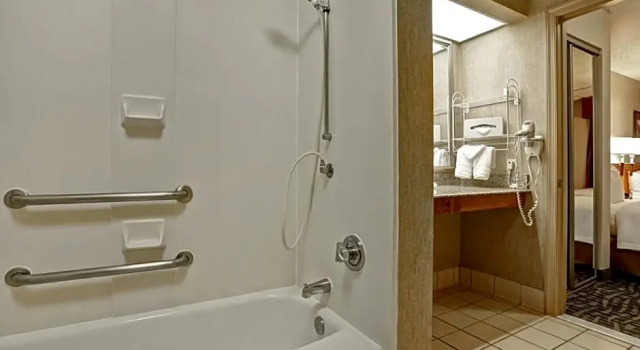 Четырёхместный люкс c 1 комнатой Metro Scottsdale Apartments 1 bd