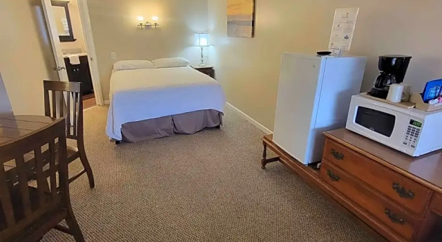 Номер Standard Early American Motel