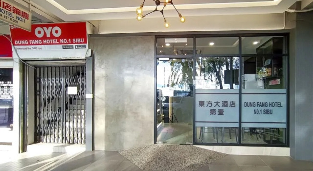 OYO 89578 Dung Fang Hotel No. 1 Sibu, Rezerwuj Hotel Hotele w Sarawak z parkingiem, Parking