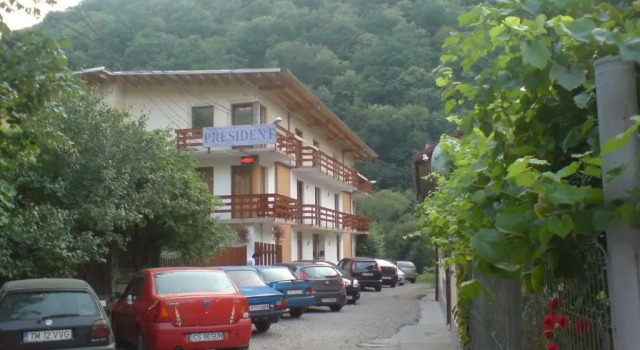 Номер Standard Pension President